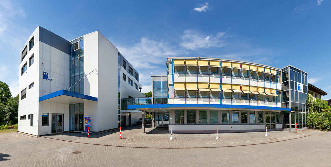 Berlin plant: Over 4,300 m² of production, office, and storage space in Berlin (including ISO 7 cleanroom) Berlin plant: Over 4,300 m² of production, office, and storage space in Berlin (including ISO 7 cleanroom)